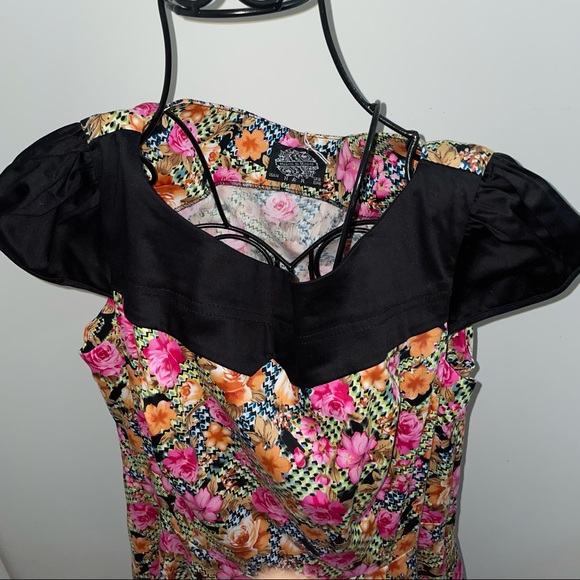 NWT - H & R Dress - Picture 4 of 8